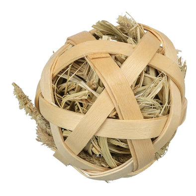 BOLA DE FENO ENROLADA EM BAMBÚ